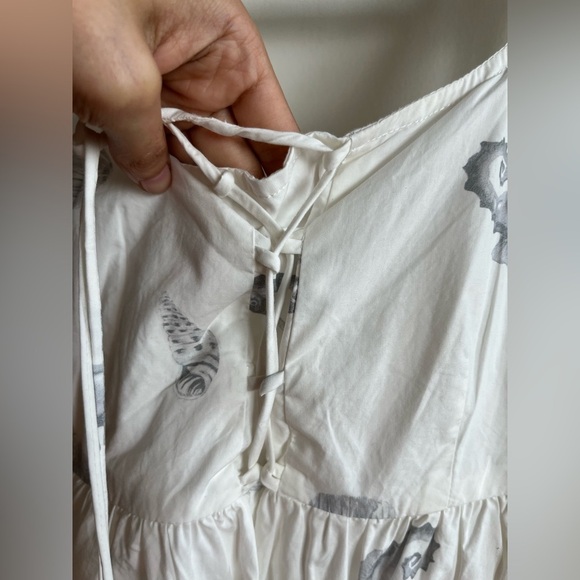 ONLY White Seahorse/Seashell Bubble Blouse - Picture 5 of 11